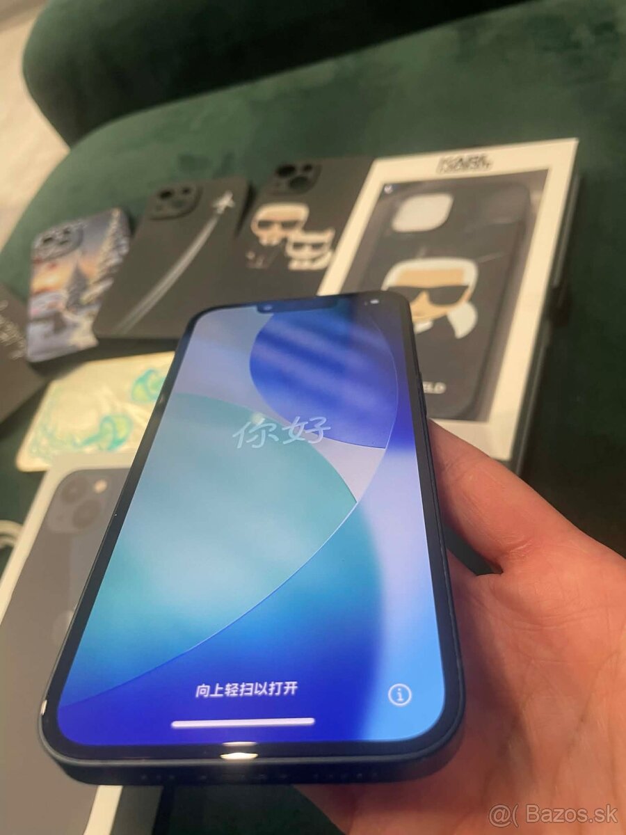 iPhone 13- 128 GB - 10