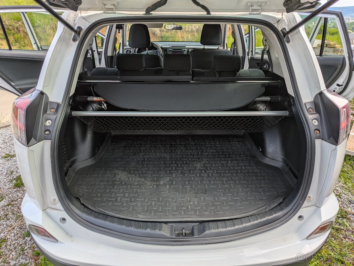 RAV4 2.0 l benzin 4x4 - 10