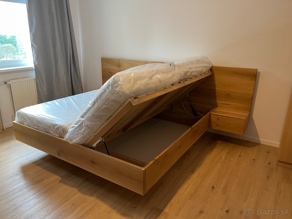 Levitujúca dubová posteľ - úložný priestor, nočné stolíky - 10