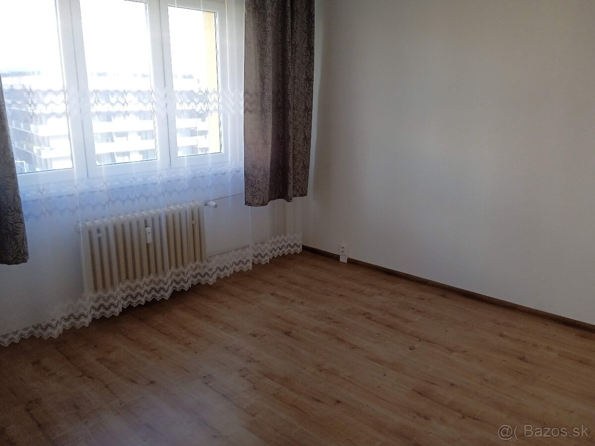 Na predaj 2 izbový byt NITRA - CENTRUM - 10