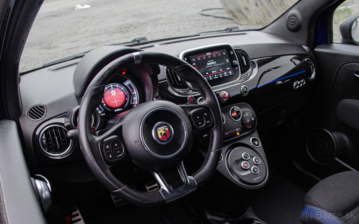 Abarth 595 Monster Energy Yamaha - 10