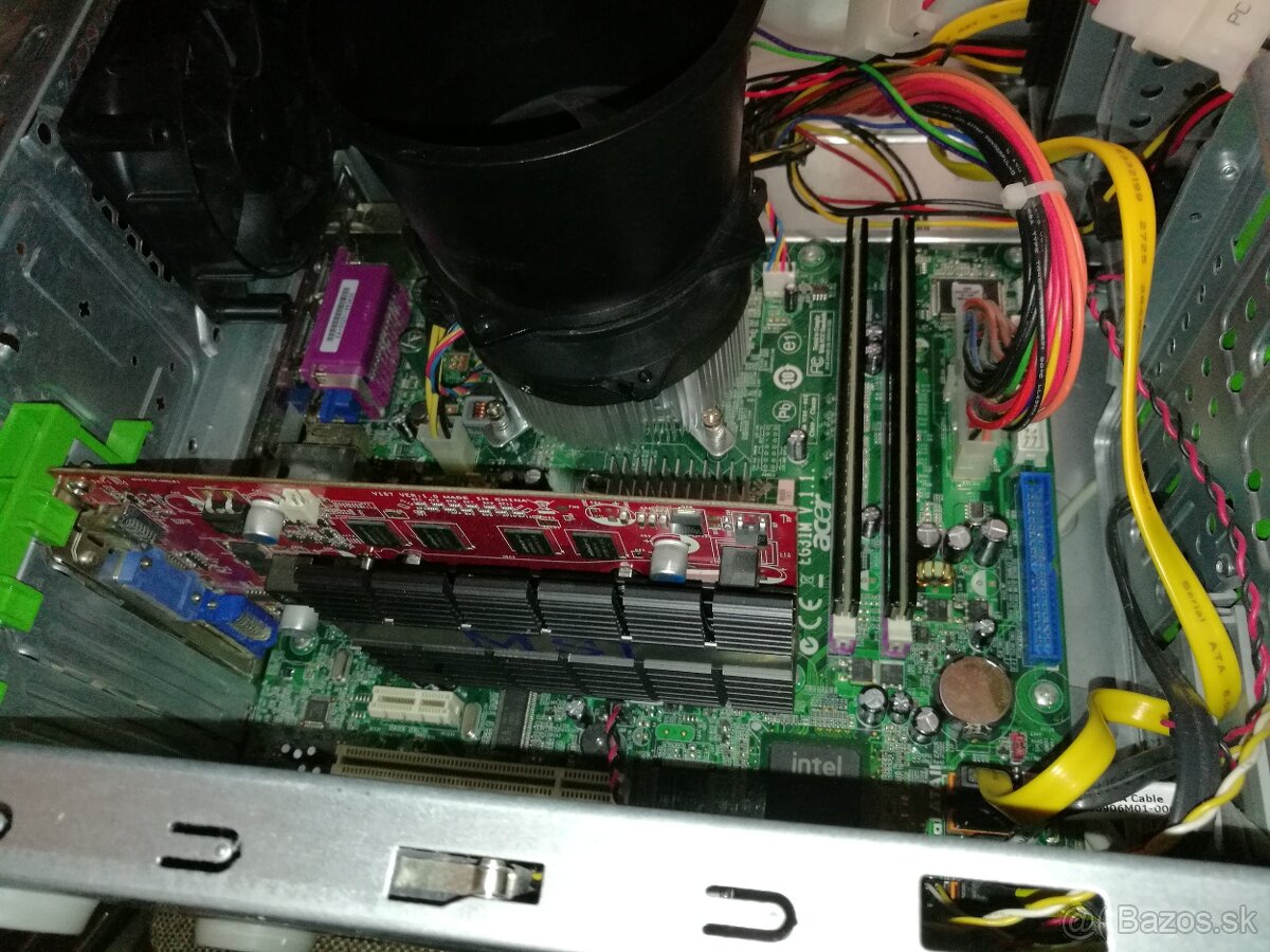 PC Acer Veriton. 250 GB. Windows 7 PRO. - 10