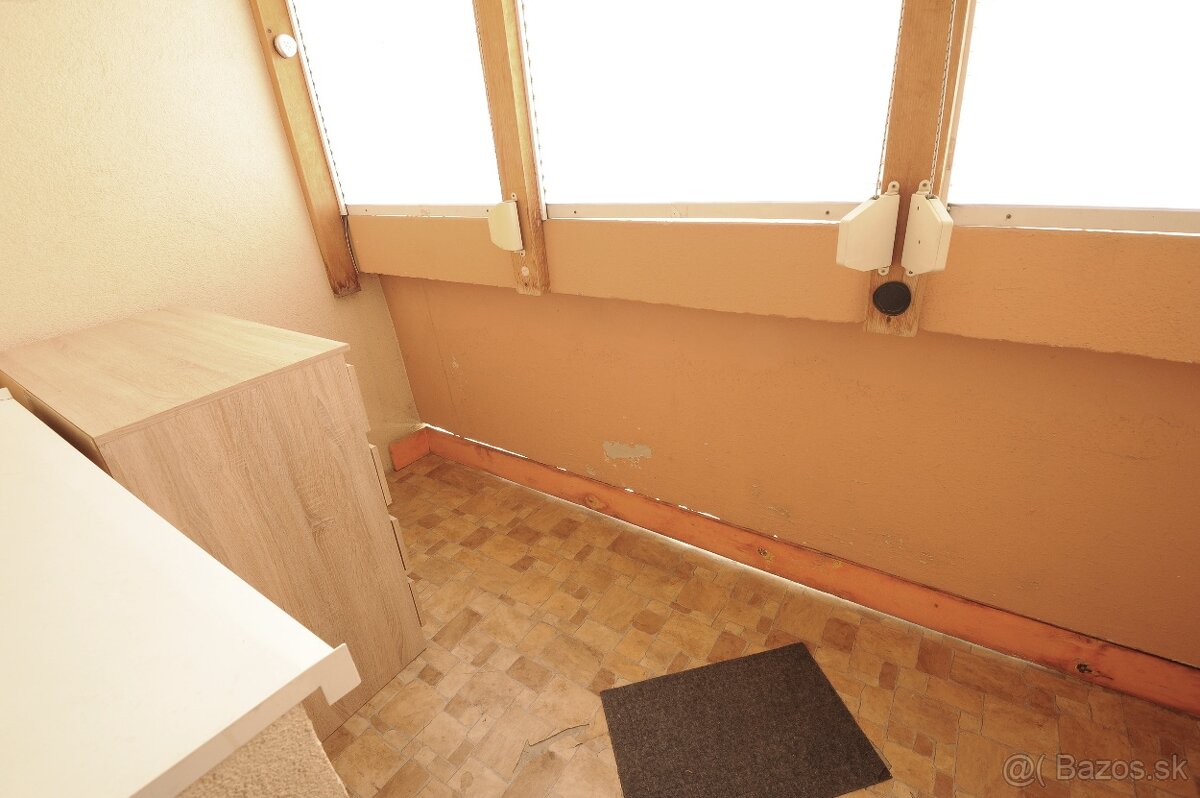 Jesenná akcia - 2000€ - 3 izbový byt s balkónom NA PREDAJ - 10