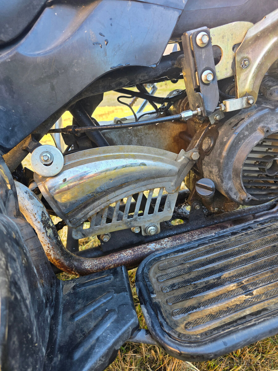 Predám ATV štvorkolku 150ccm automat - 10