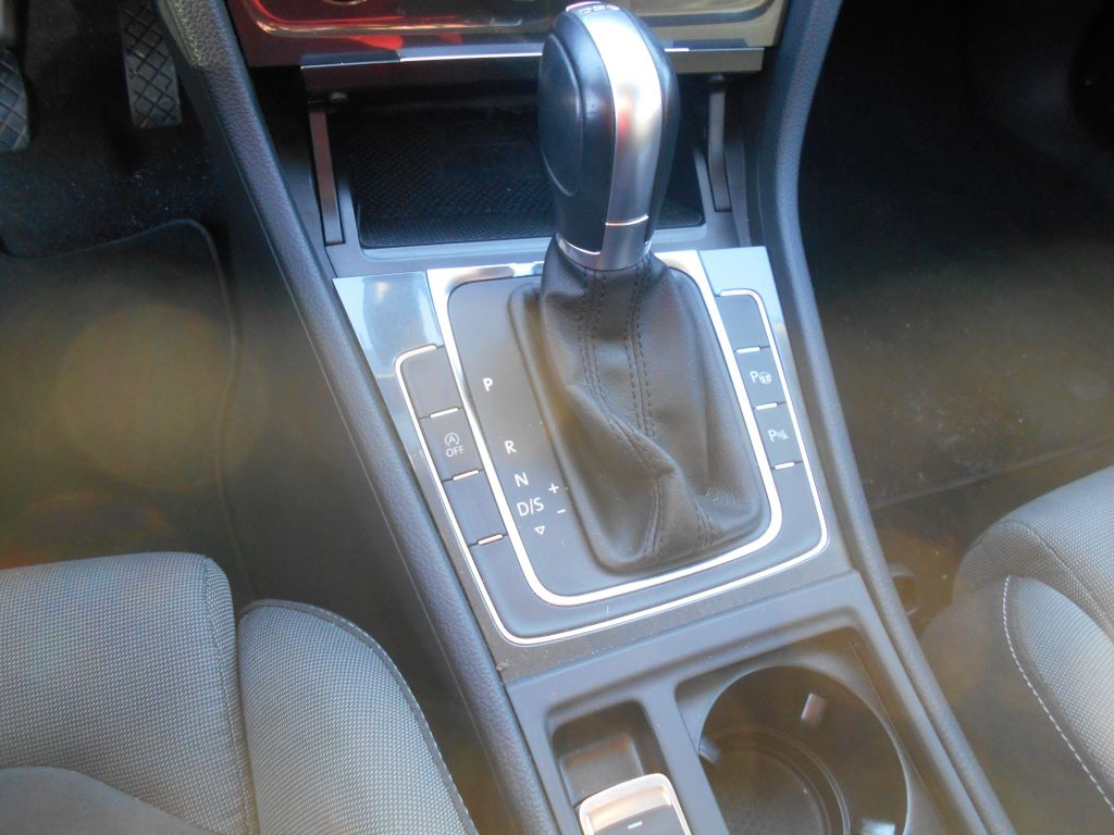 VW GOLF COMBI DSG 1,6 TDI 2018 166000KM - 10