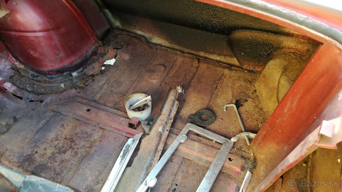 1960 Pontiac Ventura two door hardtop - 10