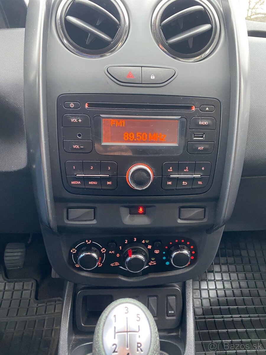 Dacia Duster 1.6i - 10