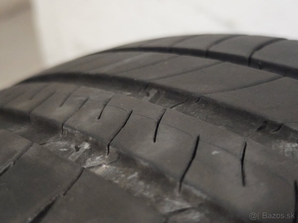 205/55 R16 Michelin Energy Saver - 10