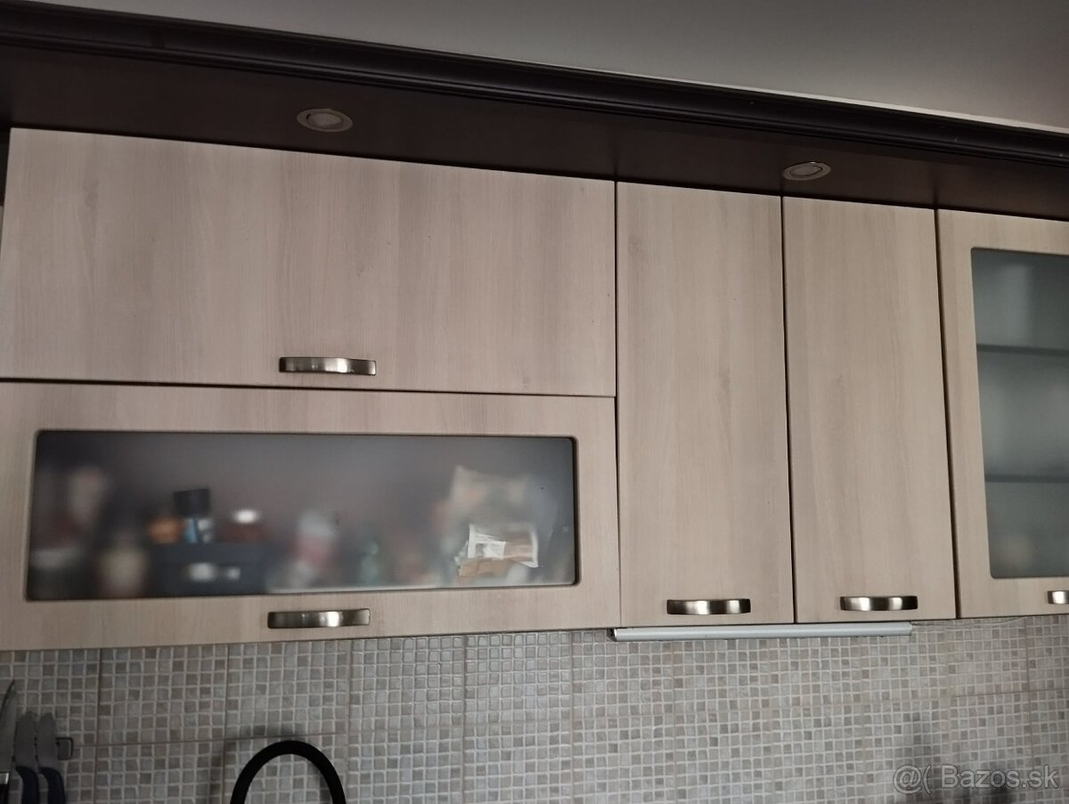 Kuchynská linka - 10