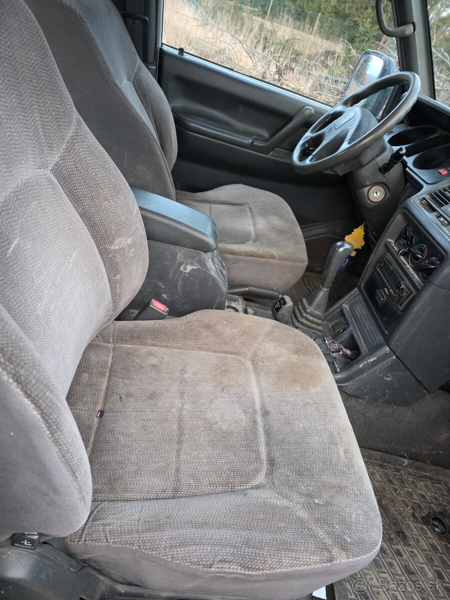 Mitsubishi Pajero 2.8td - 10