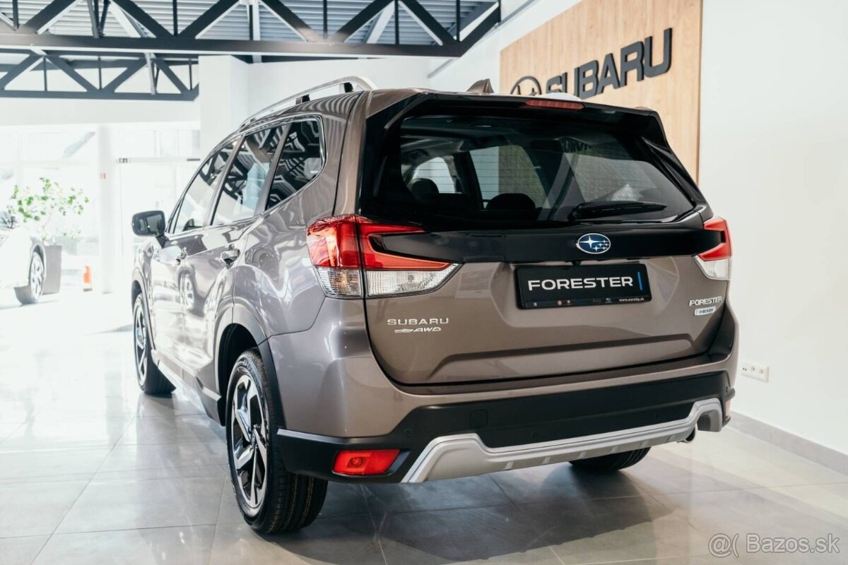 Subaru Forester 2.0i mHEV Premium Lineartronic - 10