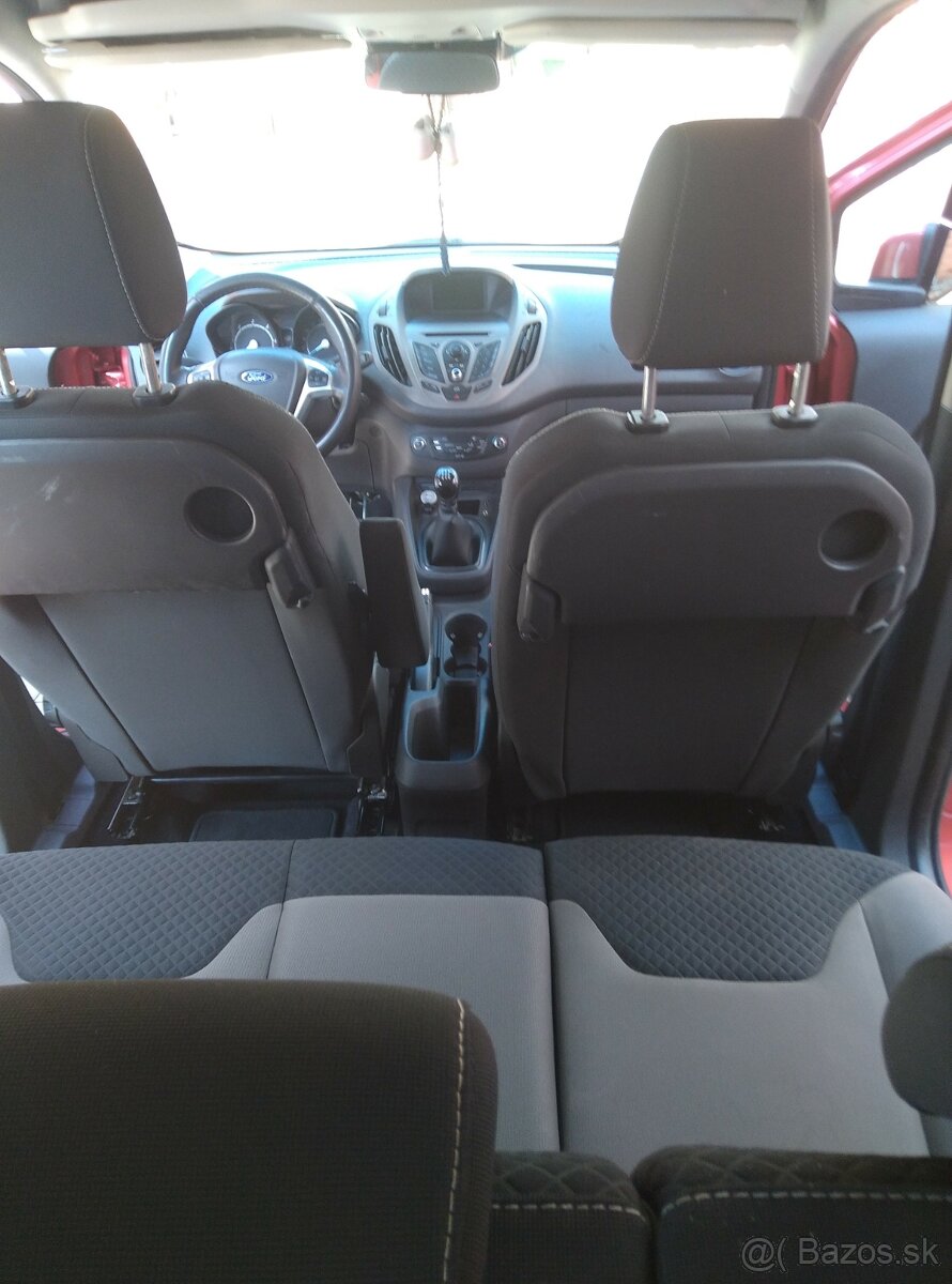 Ford Turneo Courier 1,5 tdi 55 kw. - 10