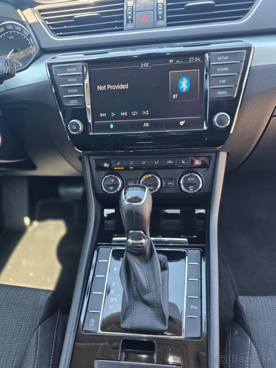 Škoda Superb 1.6 TDI DSG Active - 10