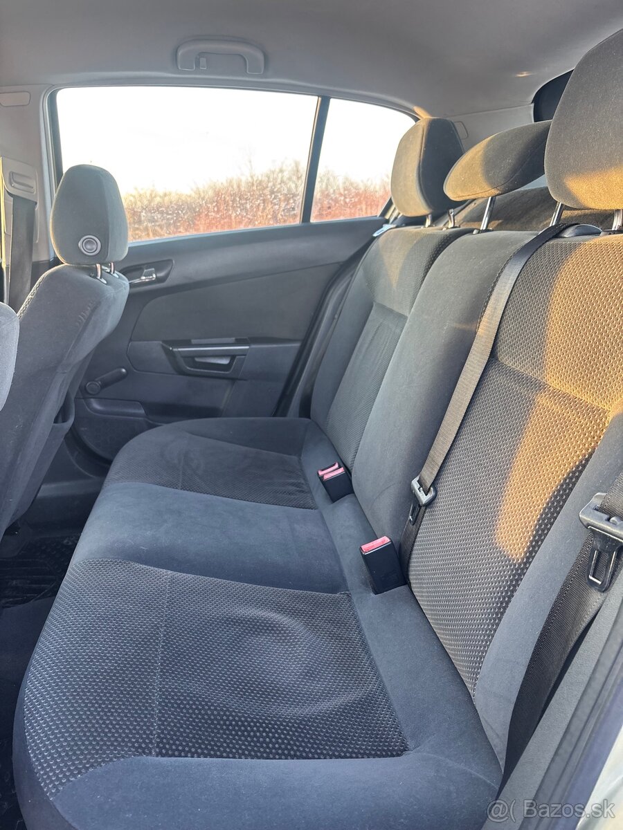 Opel astra - 10
