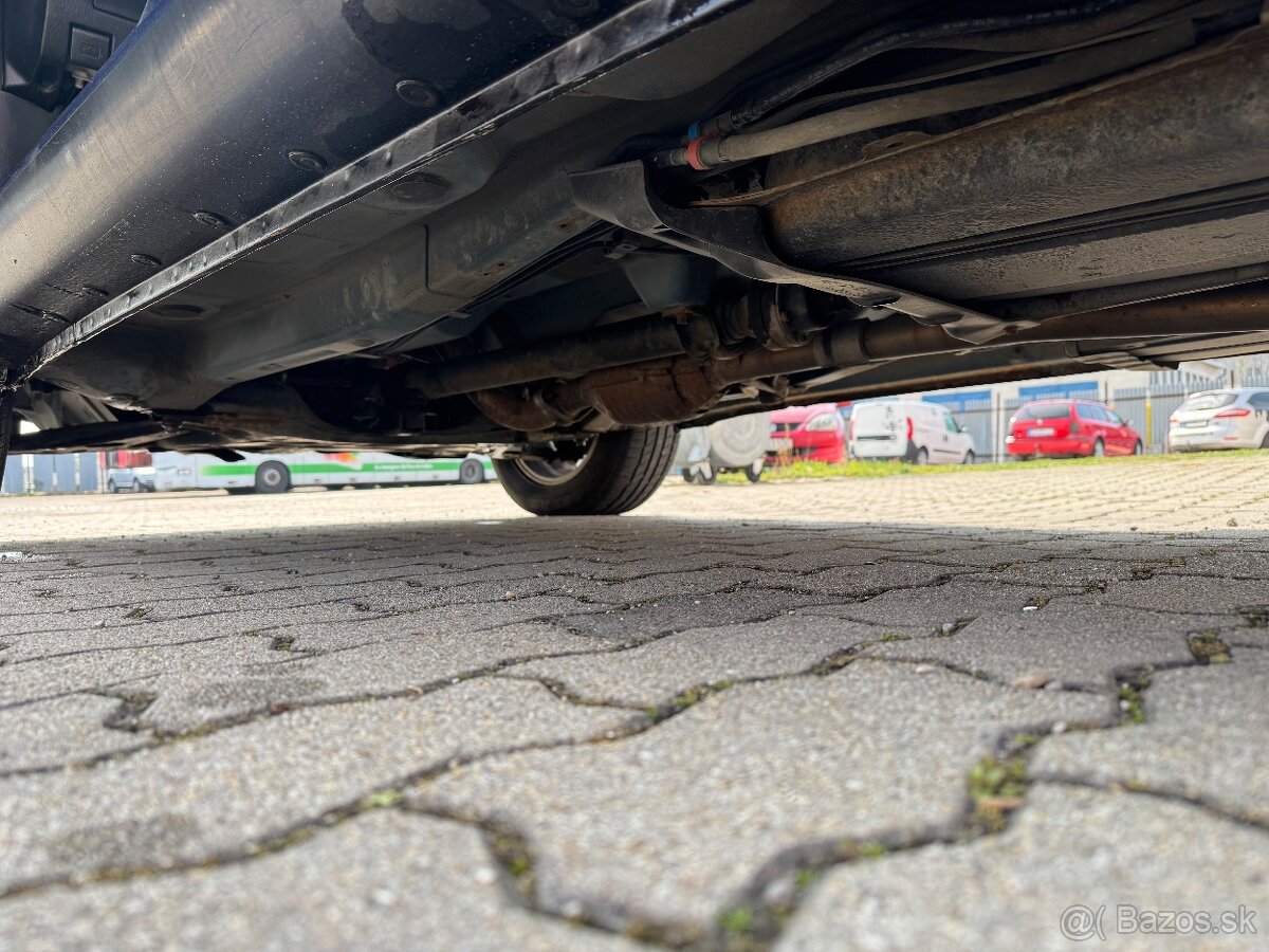 Toyota rav4 2.0 d4d - 10