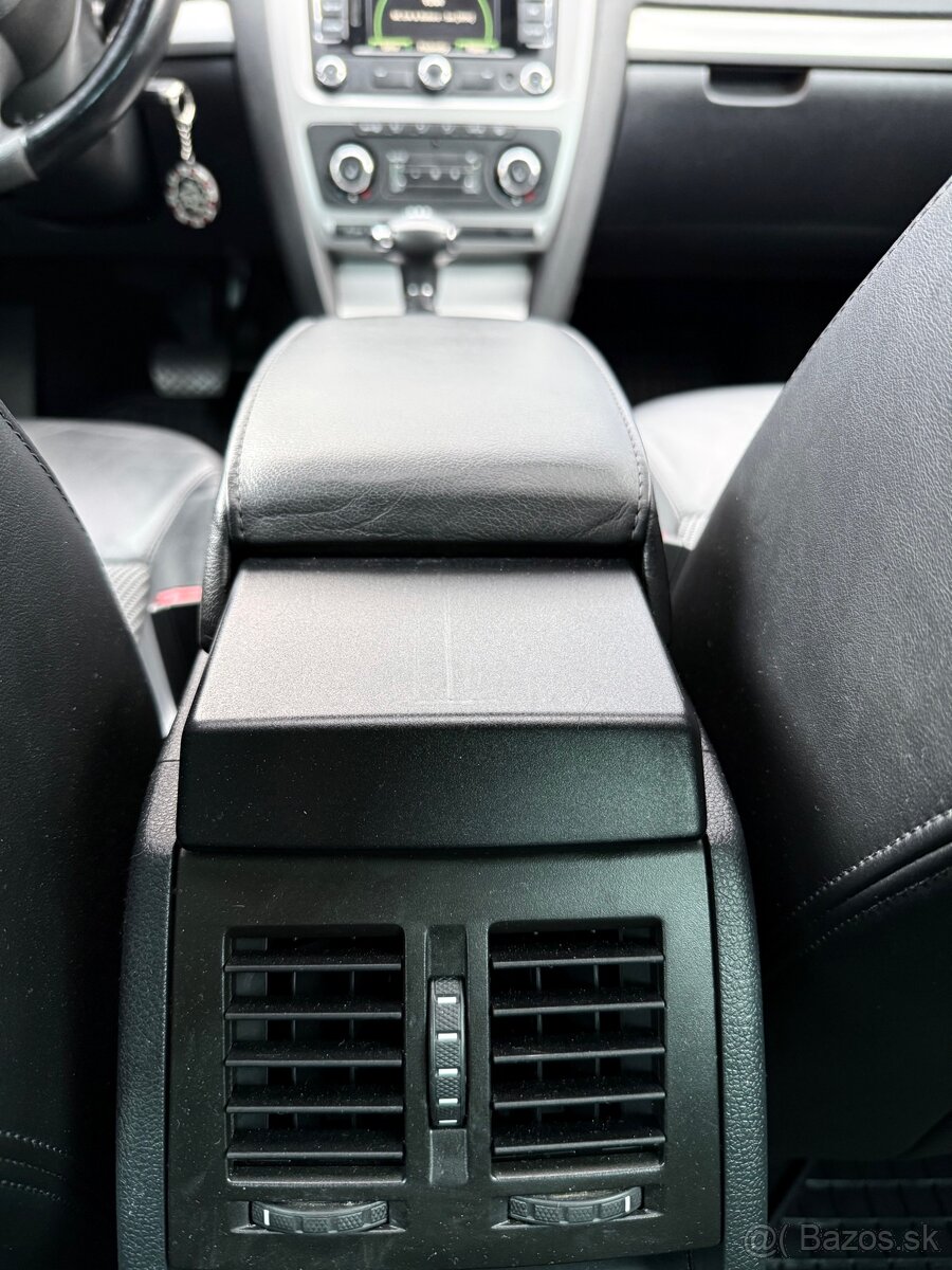 Škoda octavia COMBI 2.0TDi DSG Xenon - 10