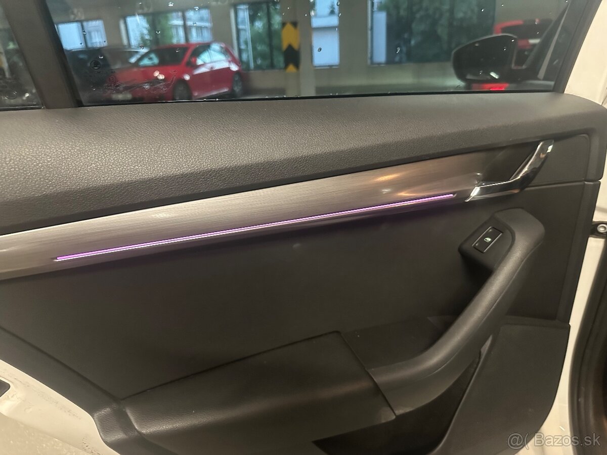 Škoda Octavia 2019 full LED plná výbava - 10