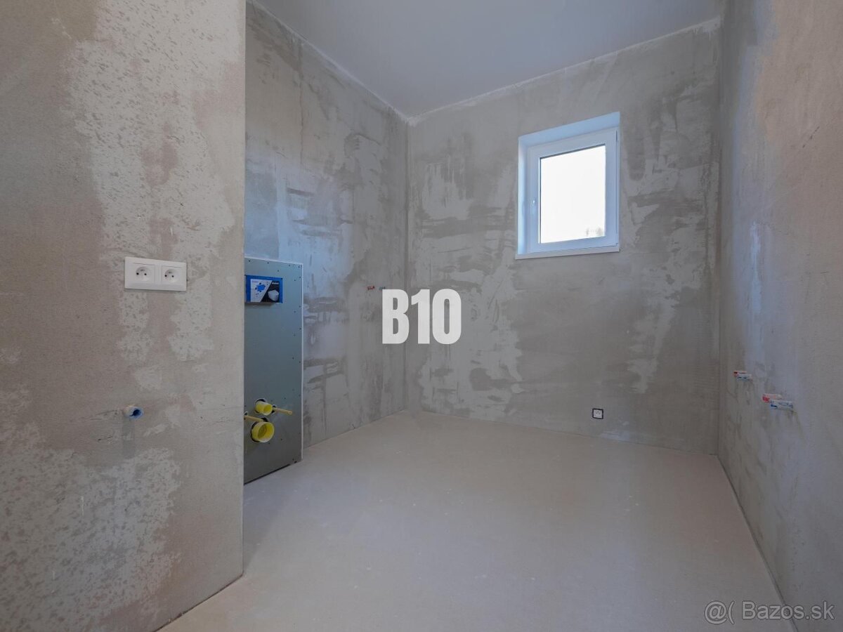 NOVOSTAVBA 4-izbového rodinného domu v Kozárovciach - 10