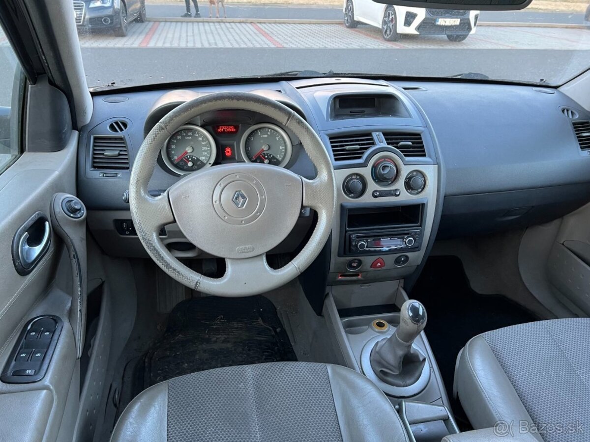 Renault Megane 1.6i 16V 83kw STK 3/2027 - 10