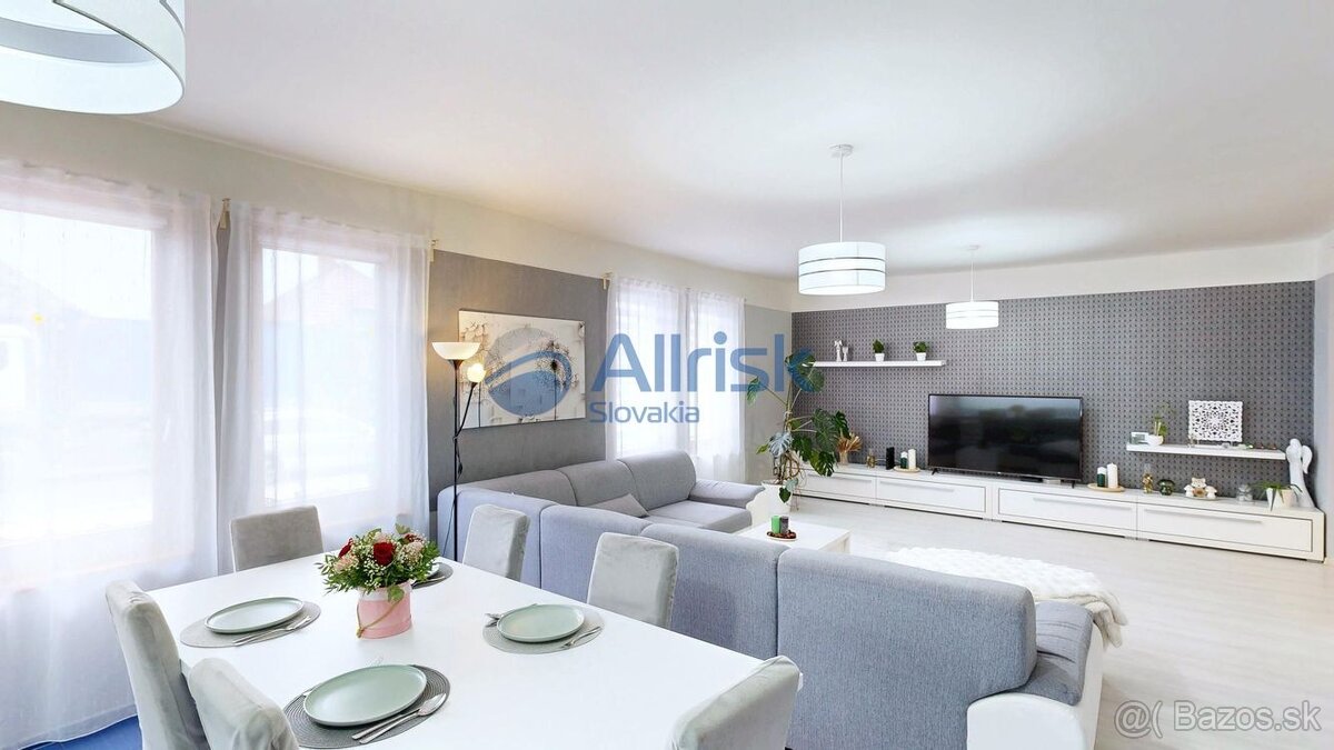 REZERVOVANÉ Rodinný dom s bazénom, letnou kuchyňou a vôňou d - 10