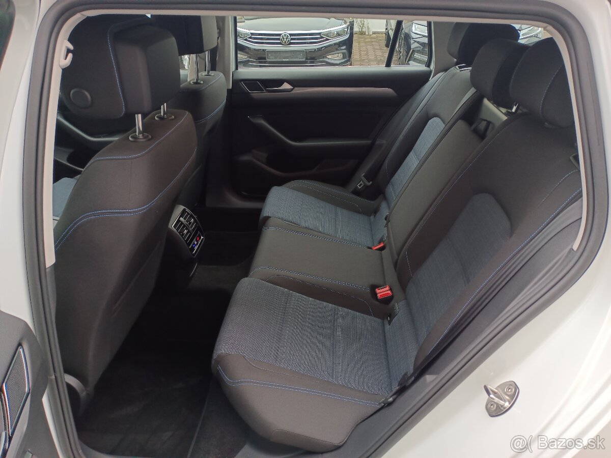 VW Passat B8 GTE Variant 1.4TSI 160kW DSG - záruka Autodraft - 10