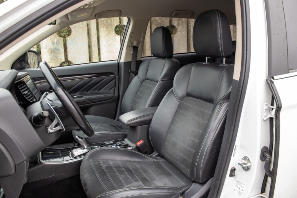 Mitsubishi Outlander 2.4l PHEV CVT - 10