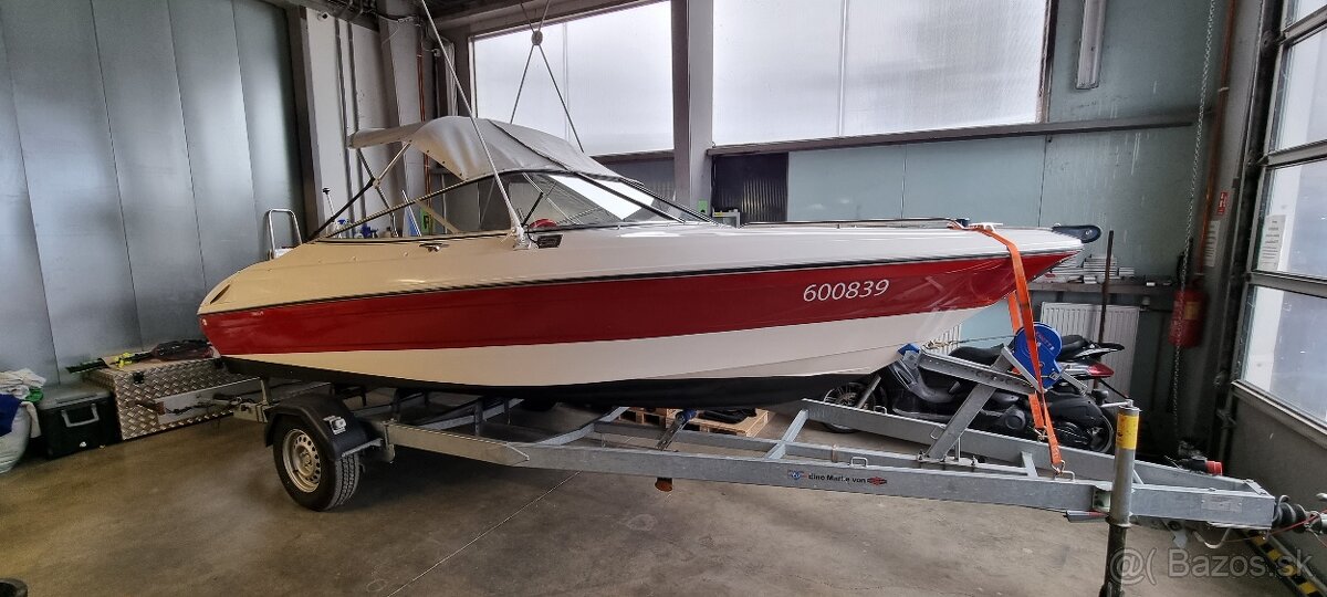 Bayliner 1851SS Capri motorový člun - 10