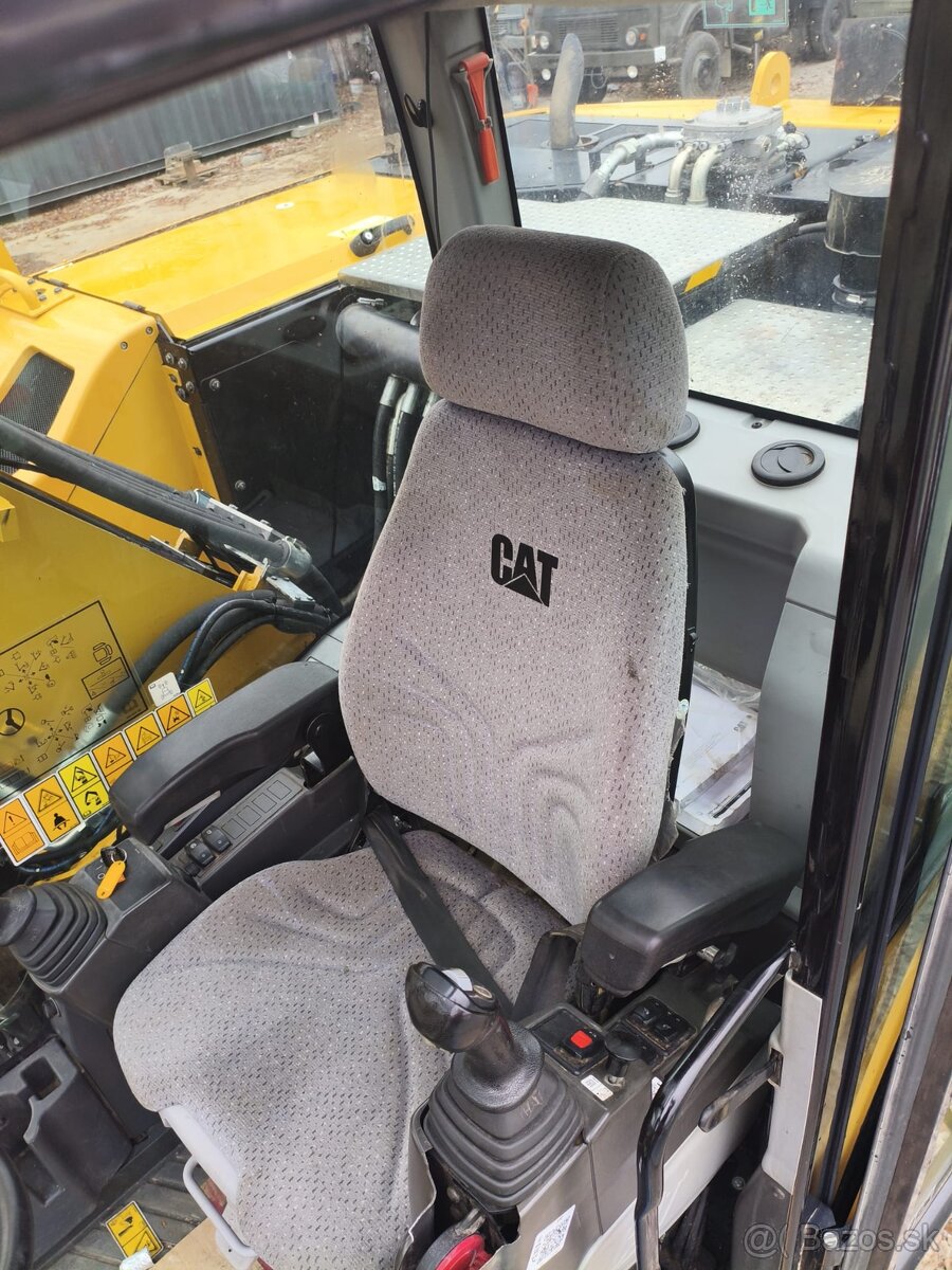 Kolový otočný bagr CAT M316 F - 10