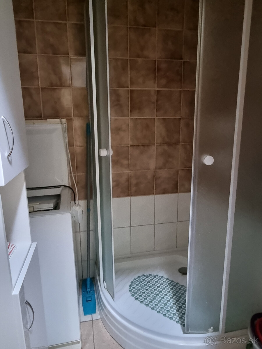 2 IZBOVÝ TEHLOVÝ BYT s BALKÓNOM 58 m2 HOLÍČ- SKALICA - 10