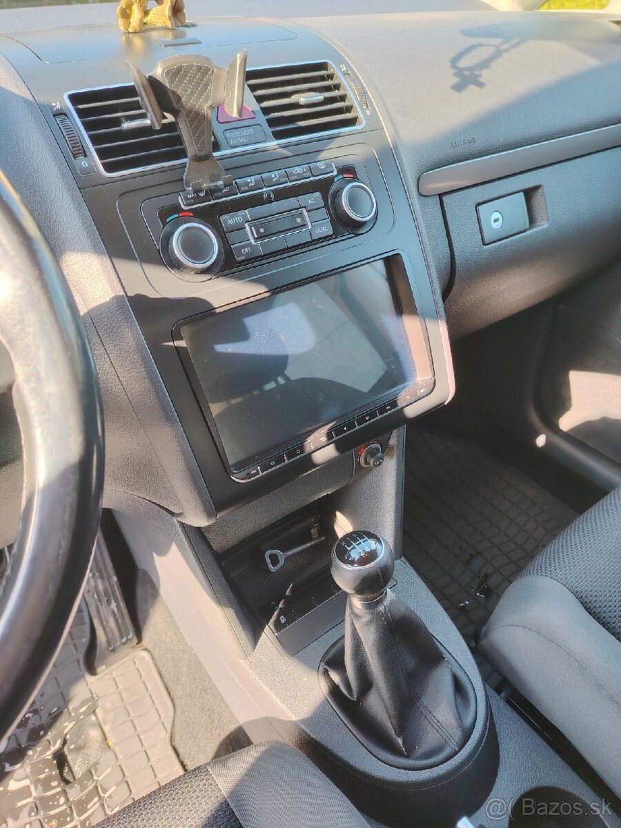 Predám VW touran - 10