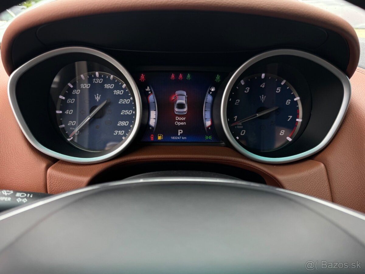 Maserati Ghibli 3.0i V6 4x4 - 10