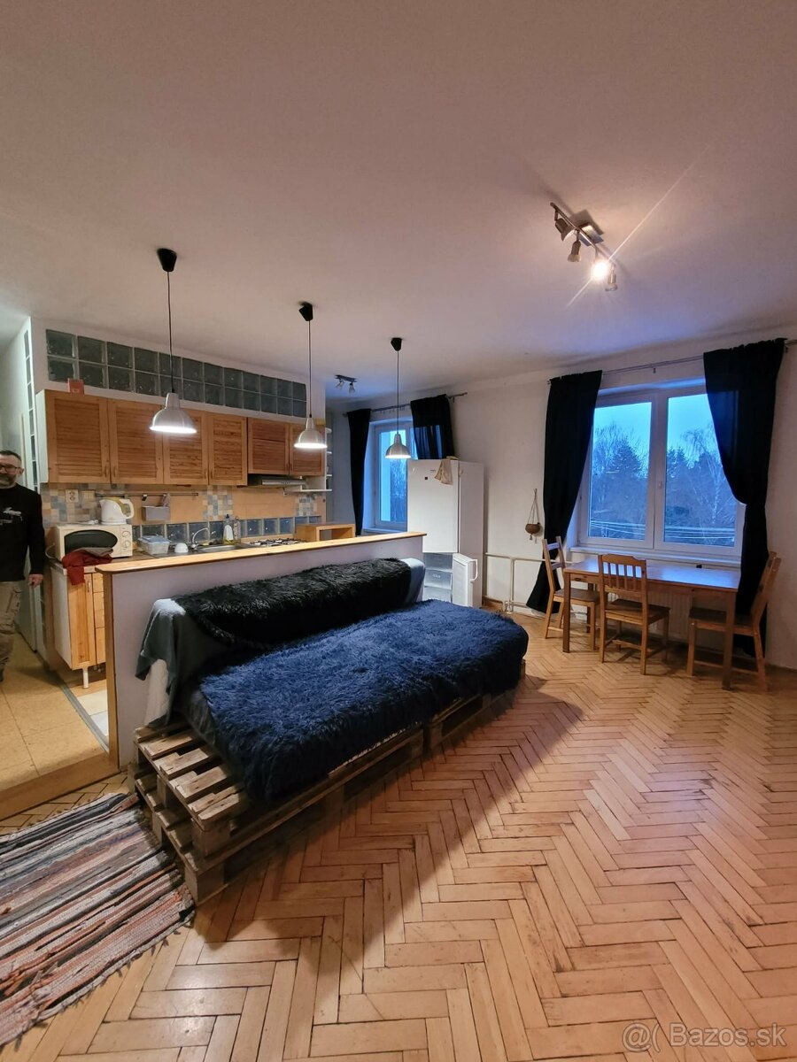 Prenájom 2-izboveho bytu Poprad - 10