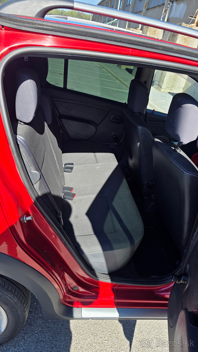 Dacia Sandero Stepway 1.6 MPI 62KW - 10
