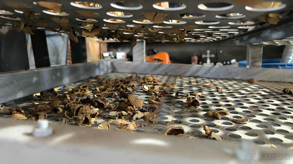Stroj na lúskanie vlašských orechov so separátorom - 10