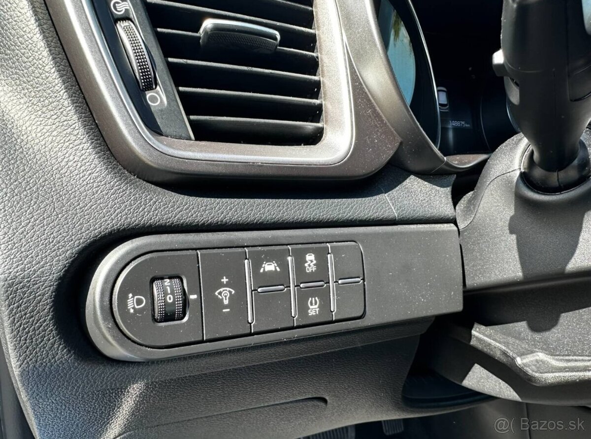 KIA Ceed SW 1.6 CRDi Gold - 10