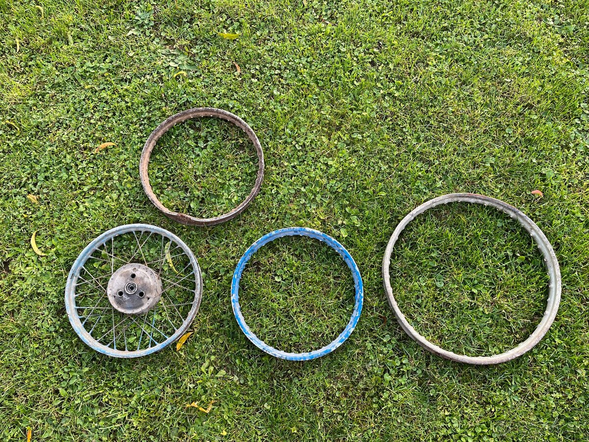 Ráfiky na pionier 555 - 10