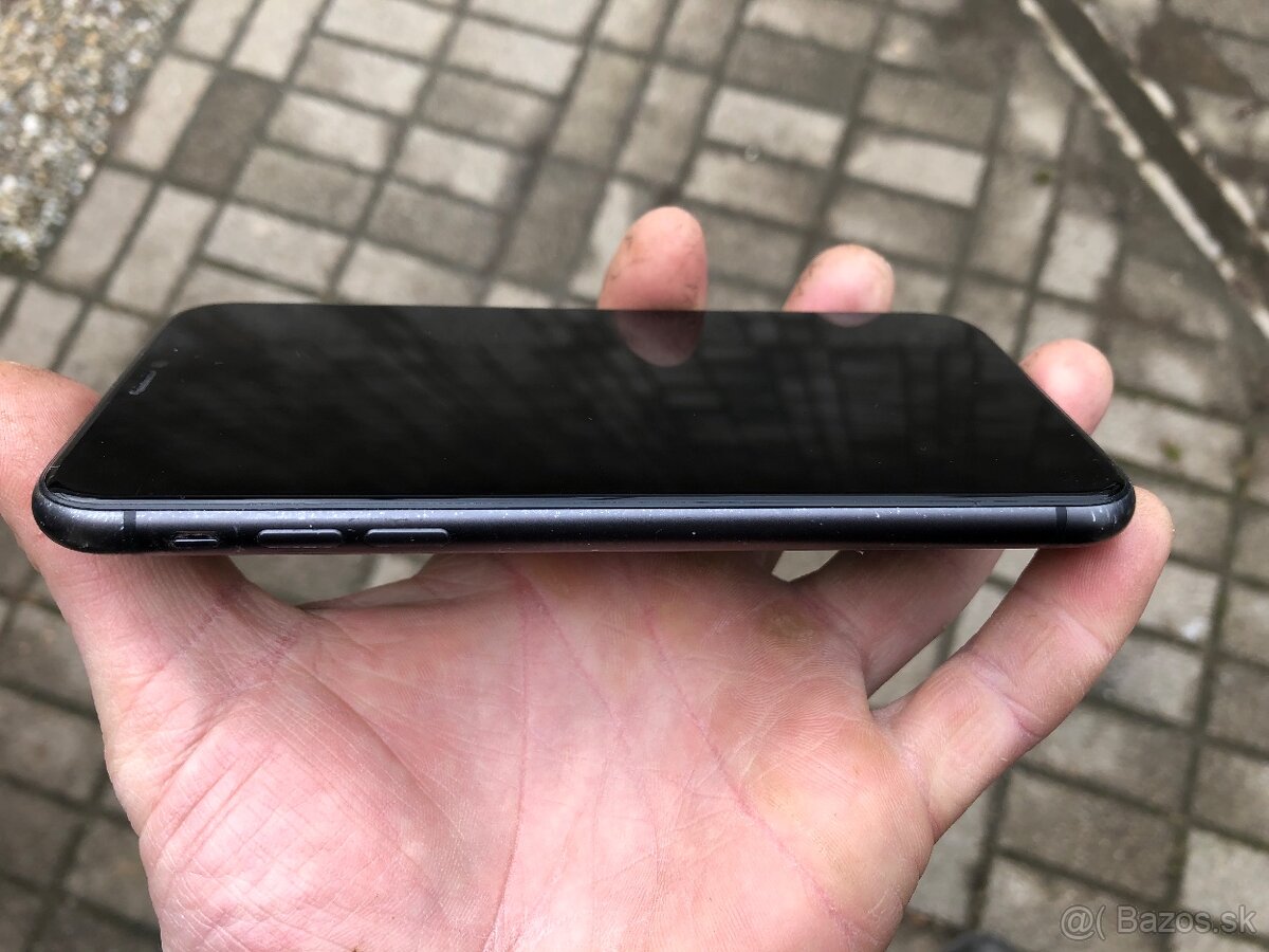 Predam iphone11 128gb 97% zdravie baterie - 10