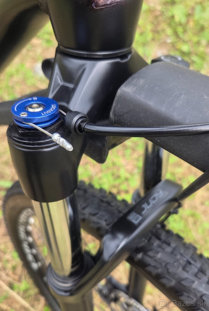 Horsky bicykel damsky pansky ram S pneu 29 - 10