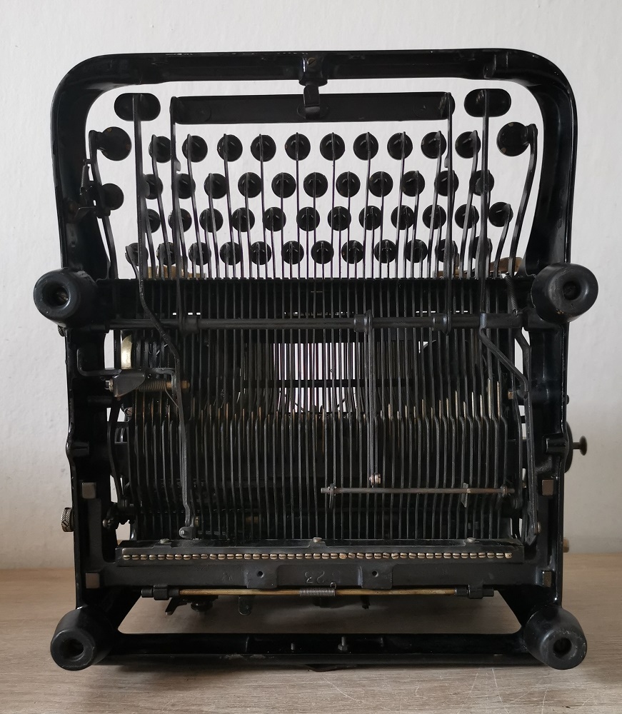 Starožitný písací stro Continental Standard z roku 1927 - 10