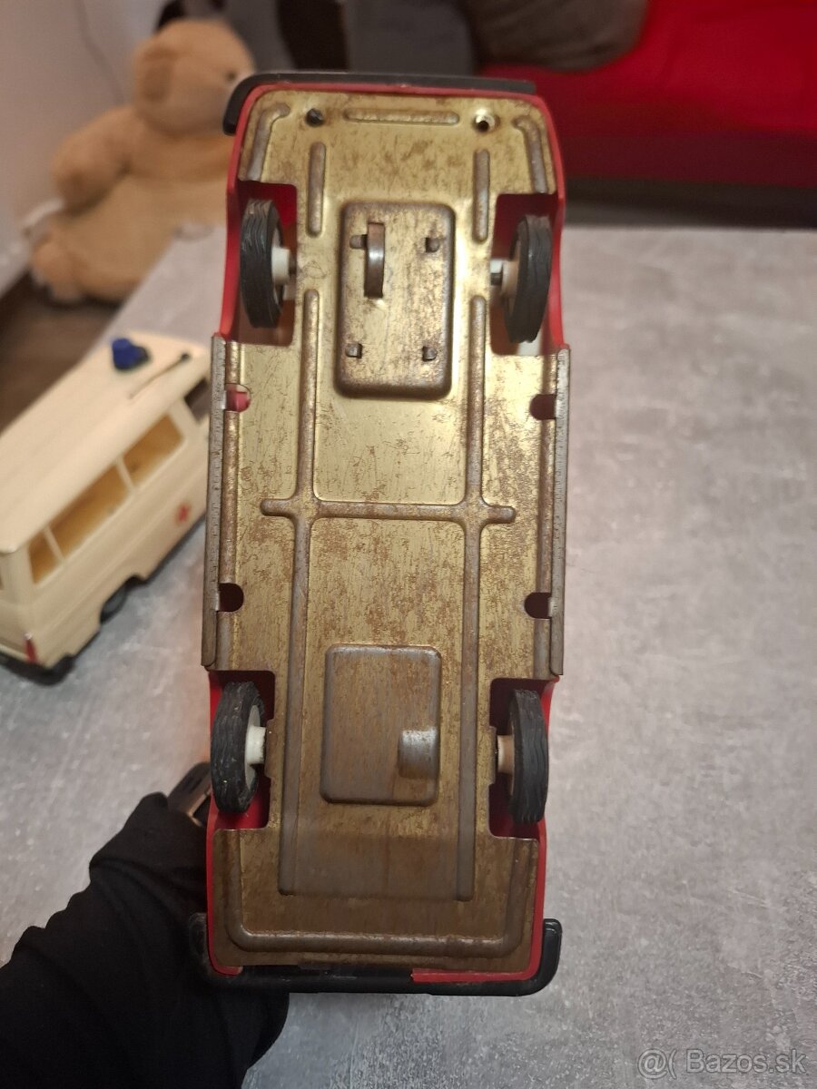 Retro hračky,škoda 1203 - 10