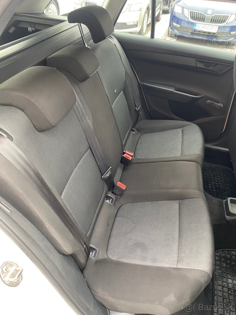 ŠKODA FABIA 1.4 TDI COMBI AMBITION - 10