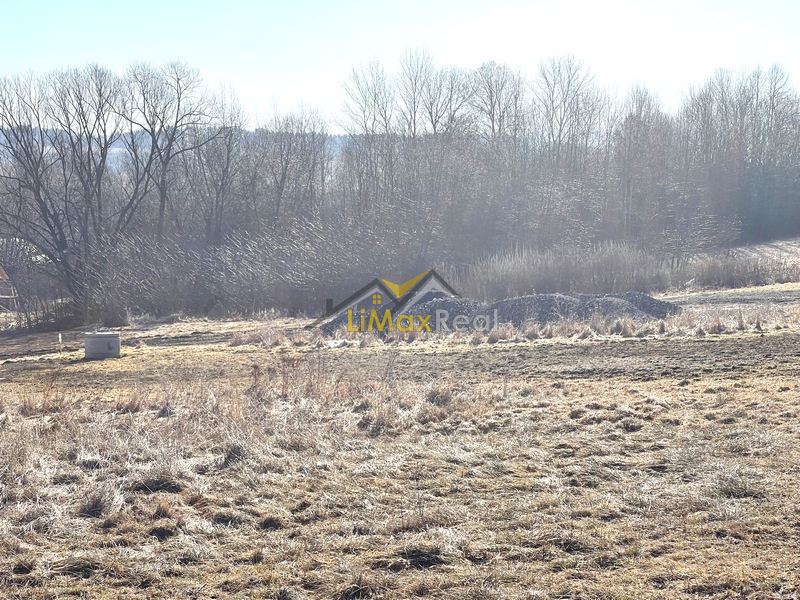 Stavebné pozemky v obci Ižipovce na predaj - 10