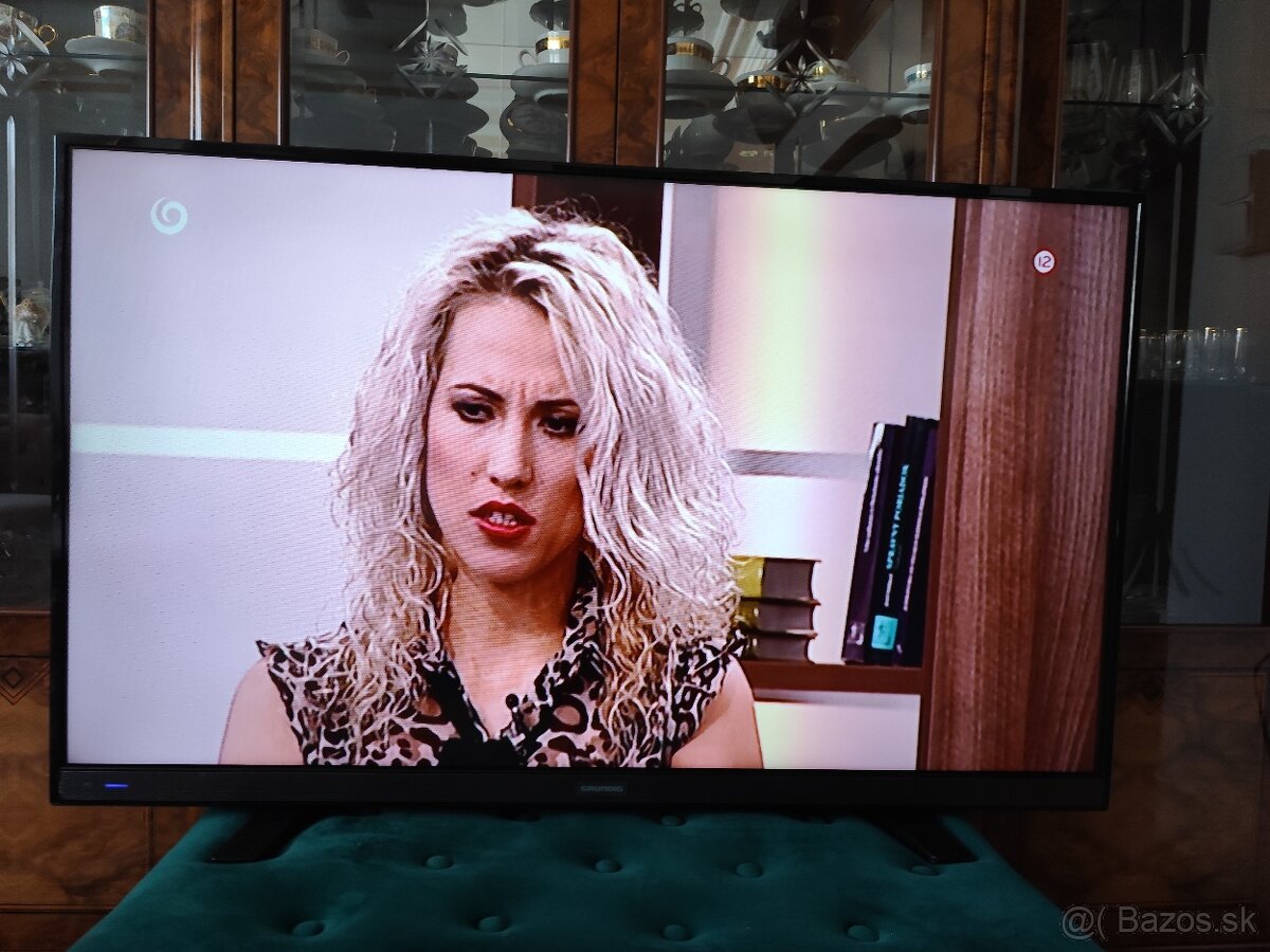 Predám Smart LED TV GRUNDIG 48VLE6421BL Full HD - 10