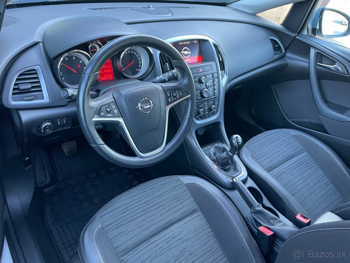 Opel Astra J Com. 1.6CDTI 81kW Tažné - 10