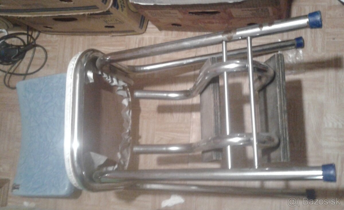 Stary retro nabytok - 10