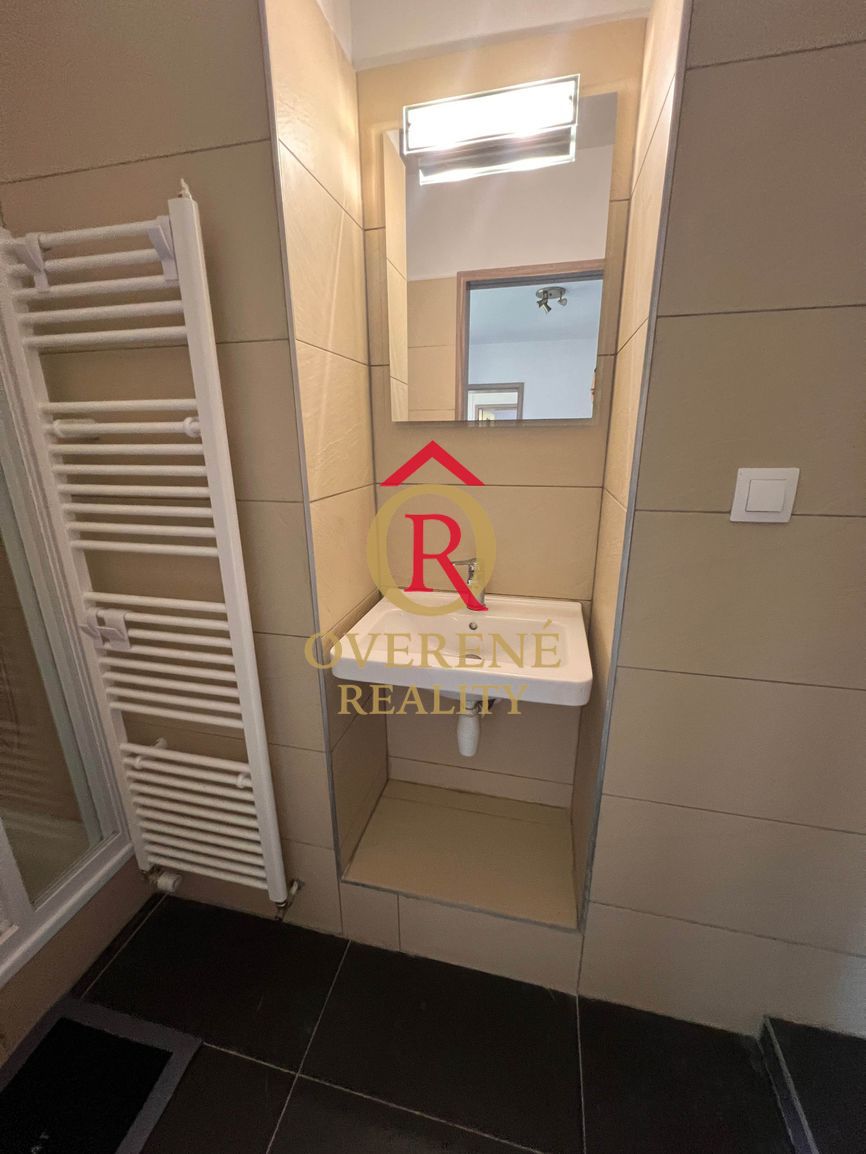 REZERVOVANÉ Víkendový rodinný dom pri Liptovskej Mare - 10