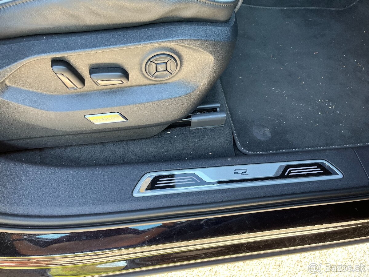 VW Touareg R-Line 3.0 V6 TDI - 10