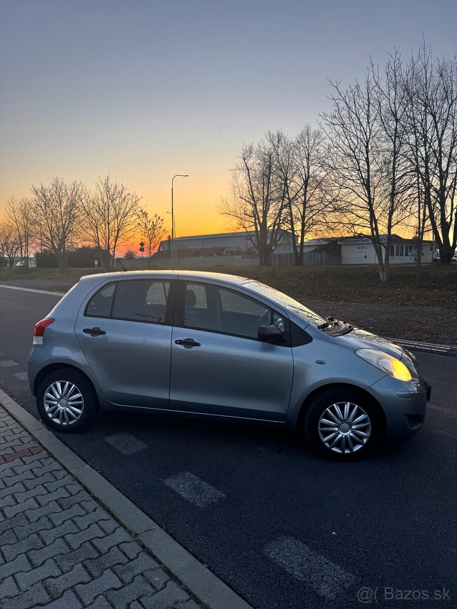 Yaris 1.33 - 10