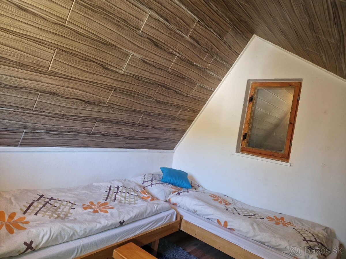 Na predaj murovanú chatu so záhradou v meste Prievidza. - 10