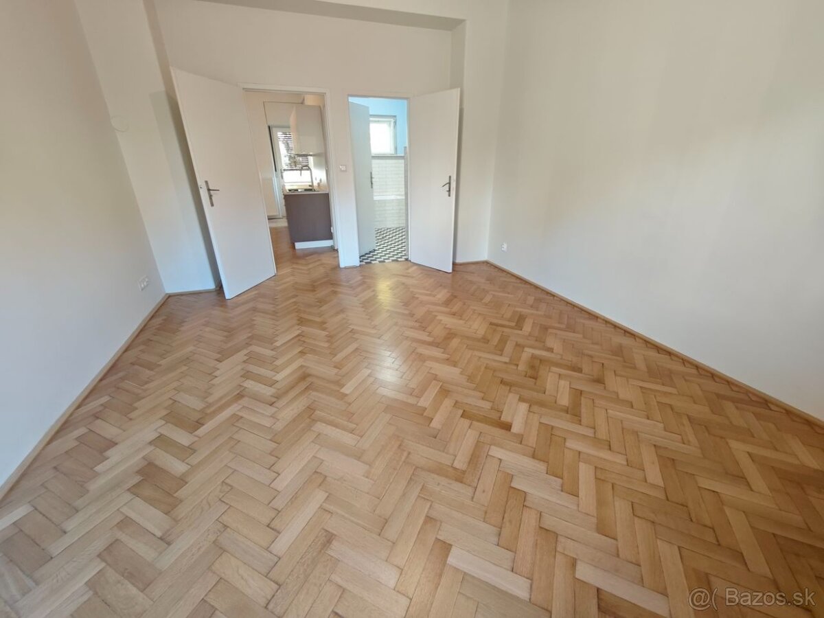 4 izb. byt v dome na prenájom ne/zariadený,KE centrum - 10